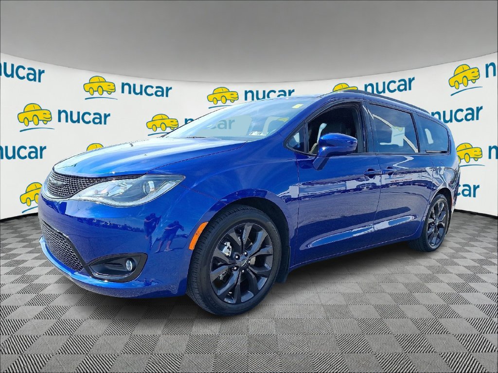 Used 2020 Blue Chrysler Touring L image 3