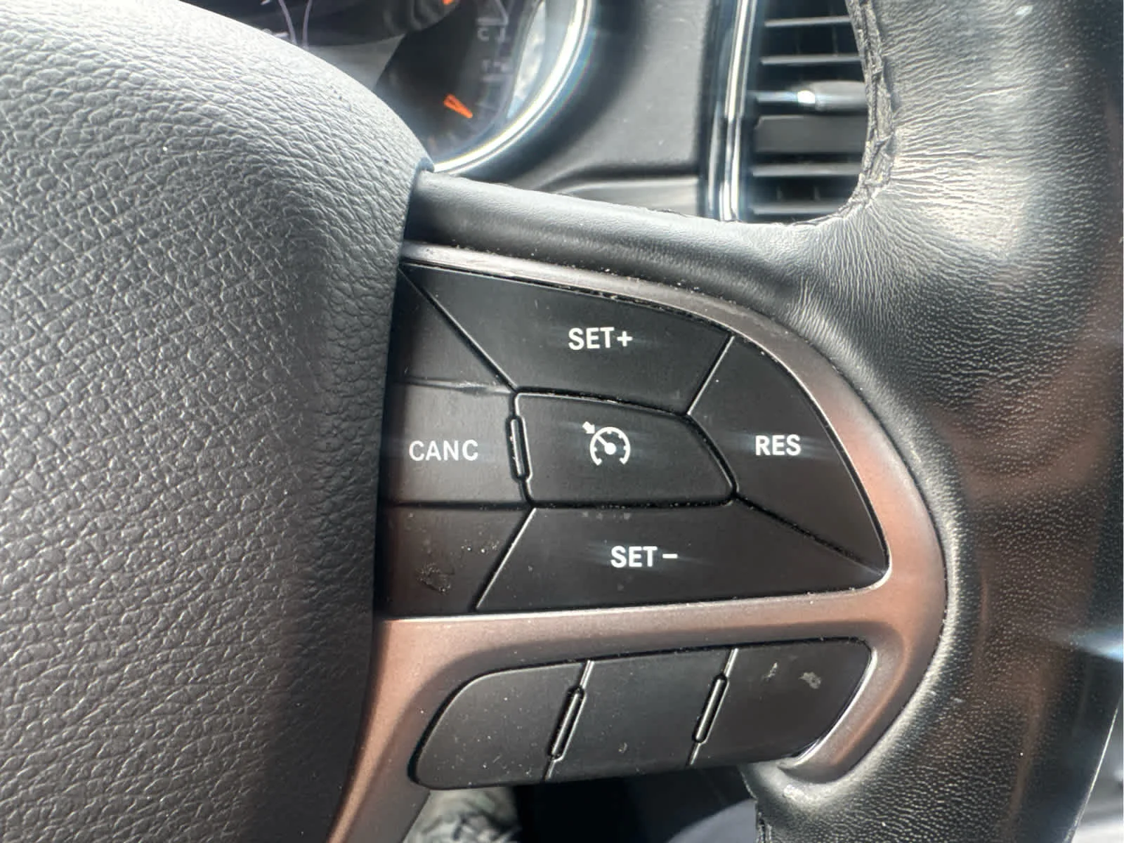 Used 2019 Bright White Clearcoat Jeep Altitude image 16