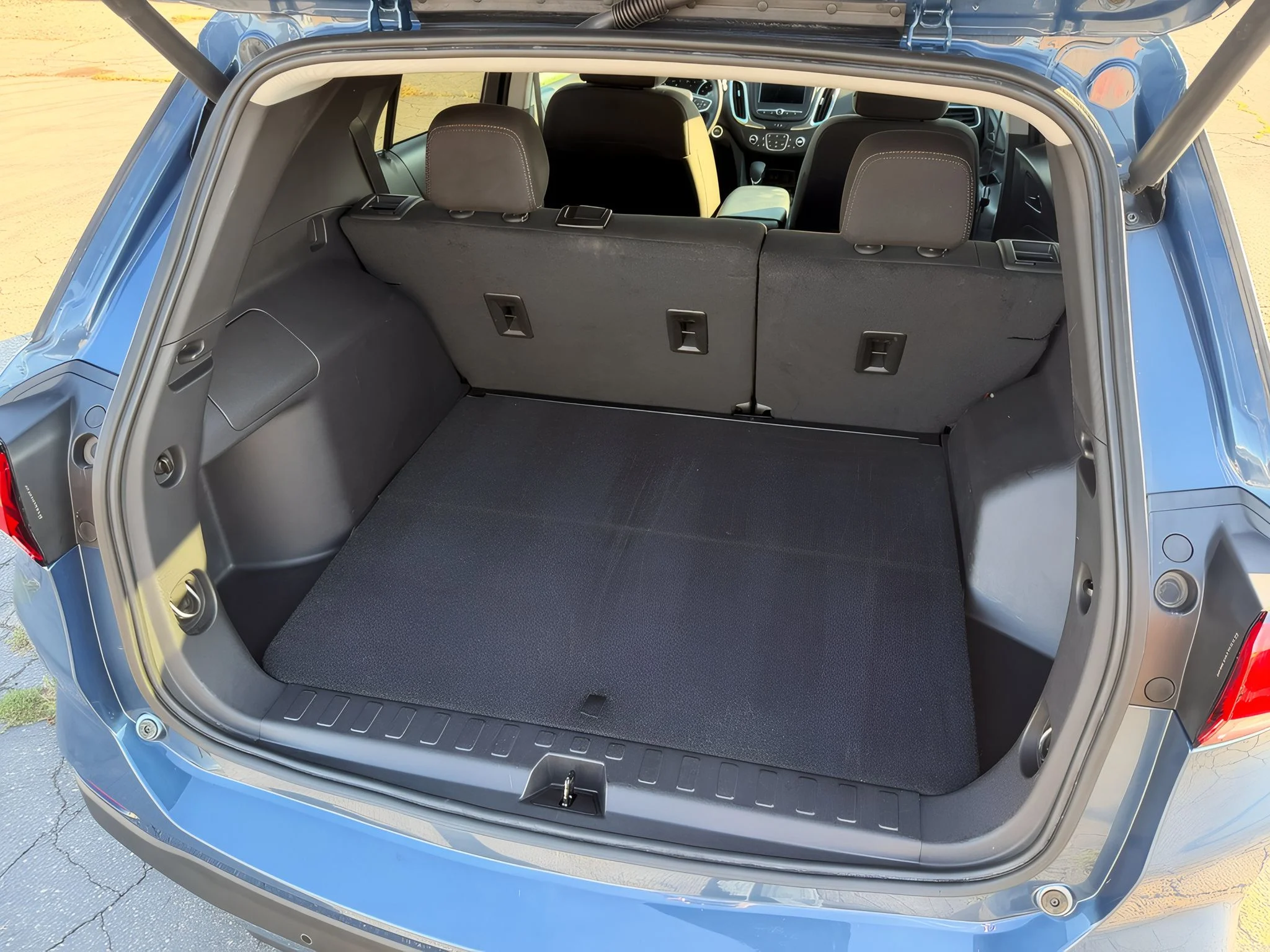 2024 Chevrolet Equinox LT - Photo 12