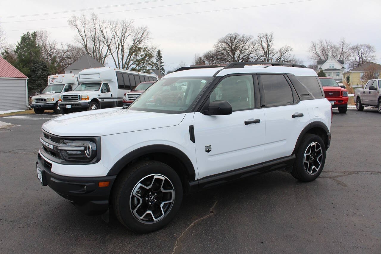 Used 2021 Oxford White Ford Big Bend AWD 4dr SUV image 1