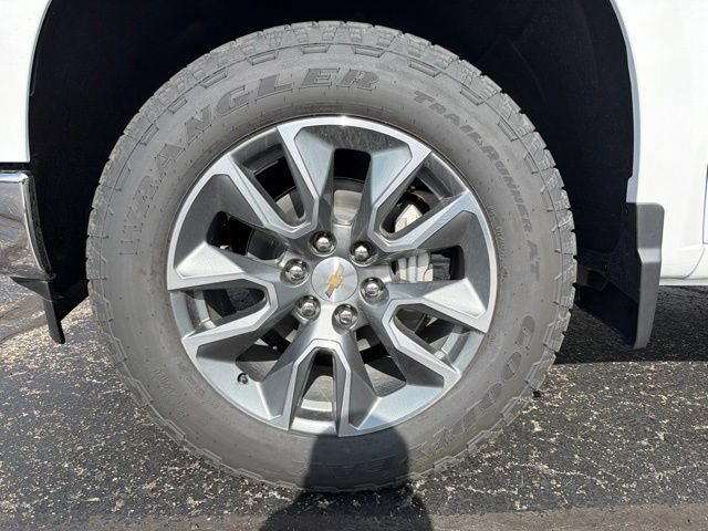 2026 Chevrolet Silverado 1500 LT - Photo 9