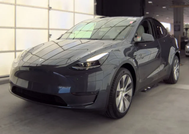 2024 Tesla Model Y Long Range