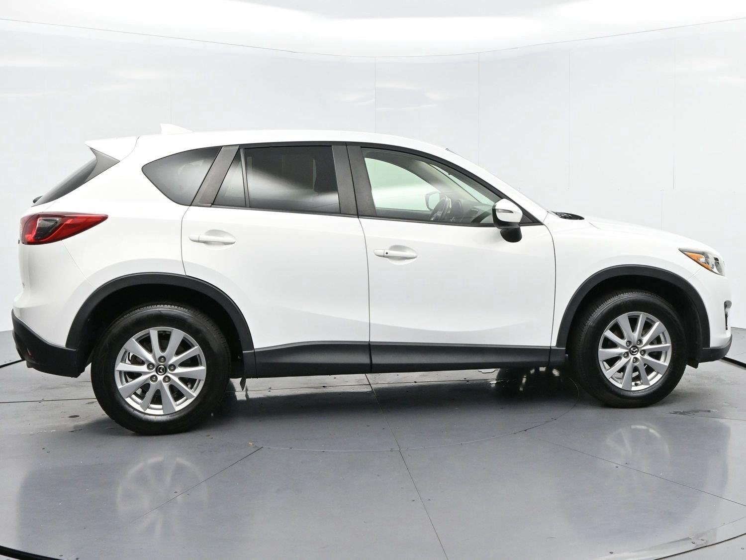 Used 2016 Crystal White Pearl Mica Mazda Touring image 8
