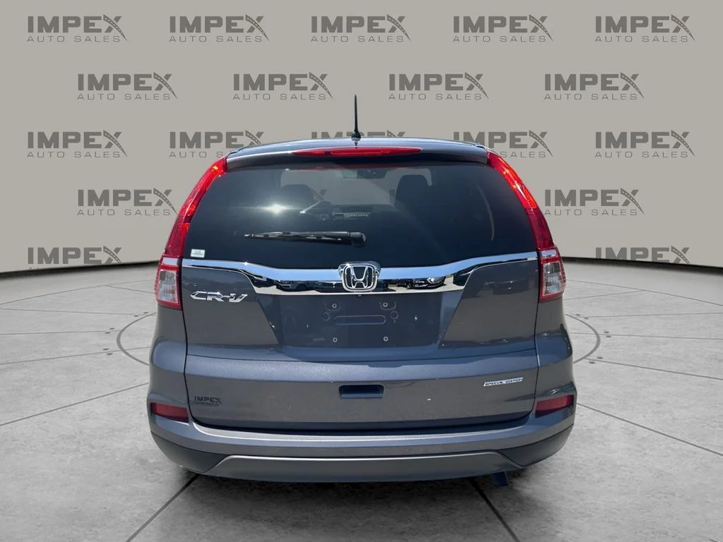 Used 2016  Honda SE image 4