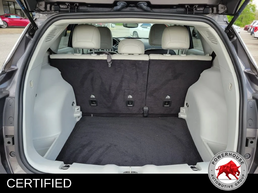 Used 2019 Gray Jeep Latitude image 13