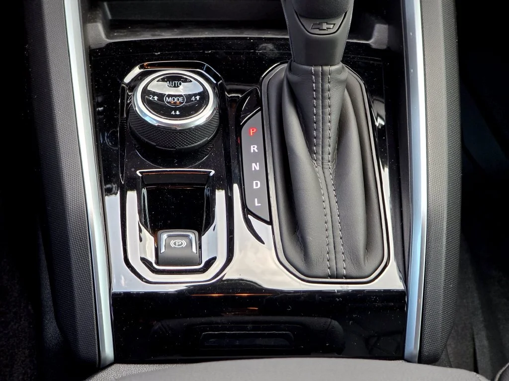 New 2026 White Chevrolet Trail Boss image 33