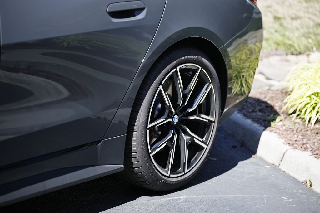 2026 BMW 4 Series M440i - Photo 8