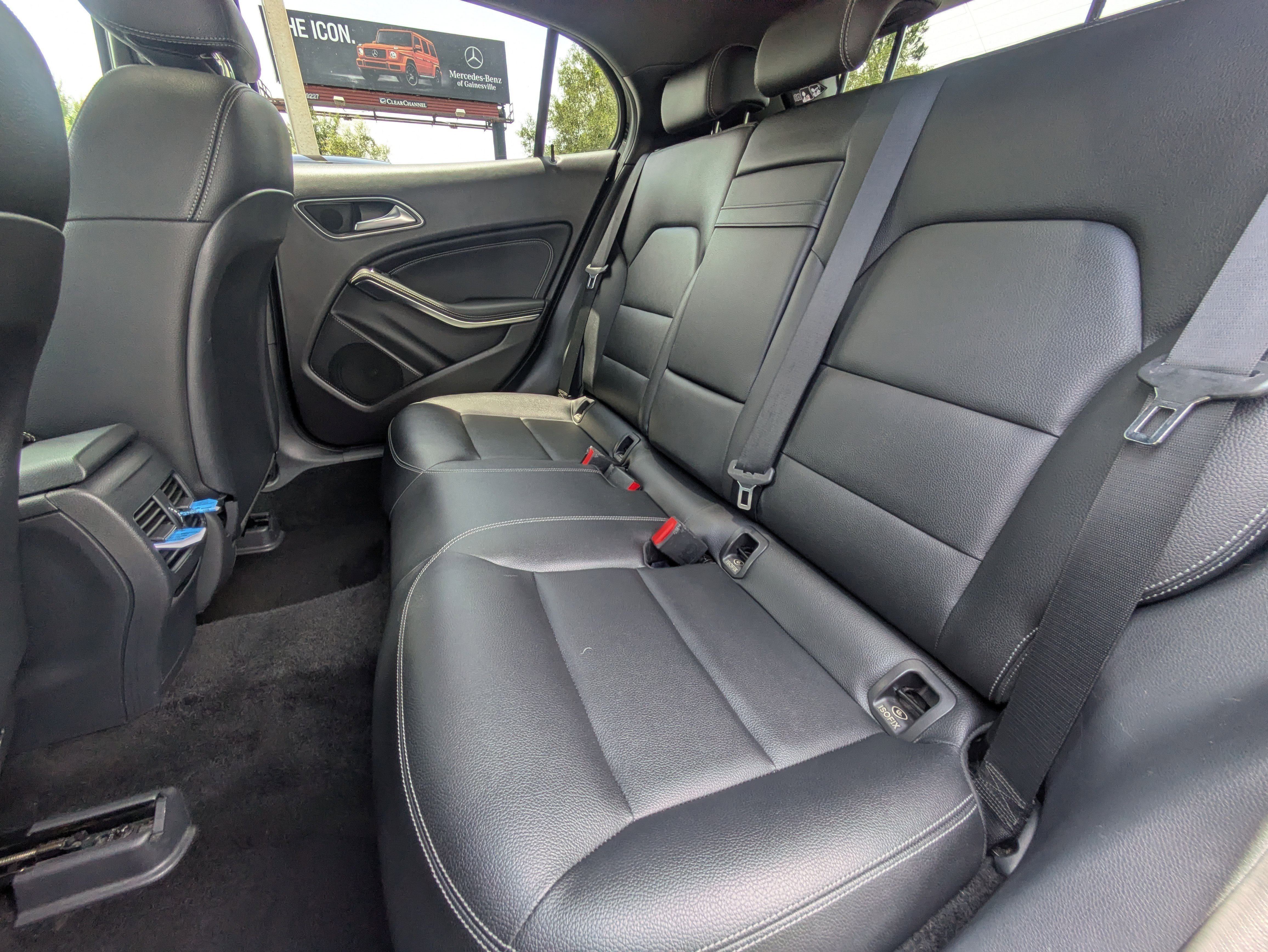 Used 2018 Night Black Mercedes-Benz GLA 250 image 13