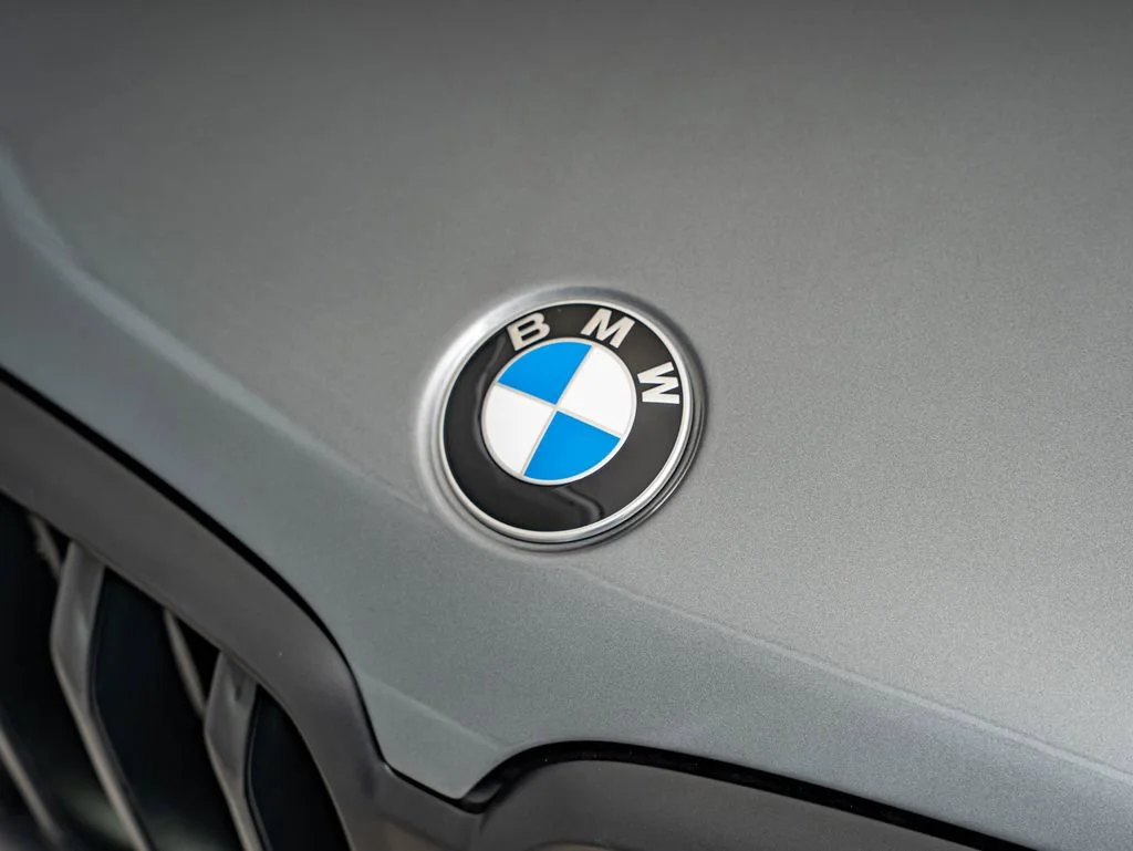 New 2027 Gray Metallic BMW xDrive40i image 12
