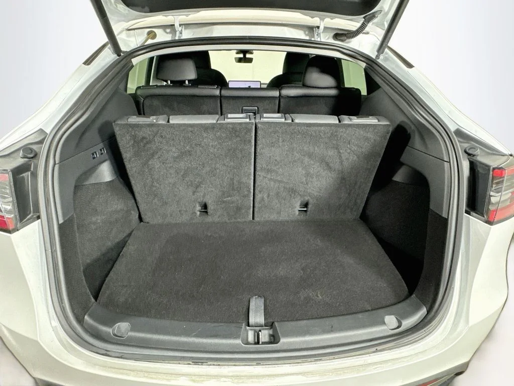 Used 2023 White Tesla Long Range image 29