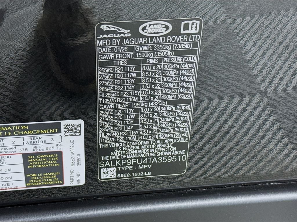 New 2026 Santorini Black Land Rover SE image 31