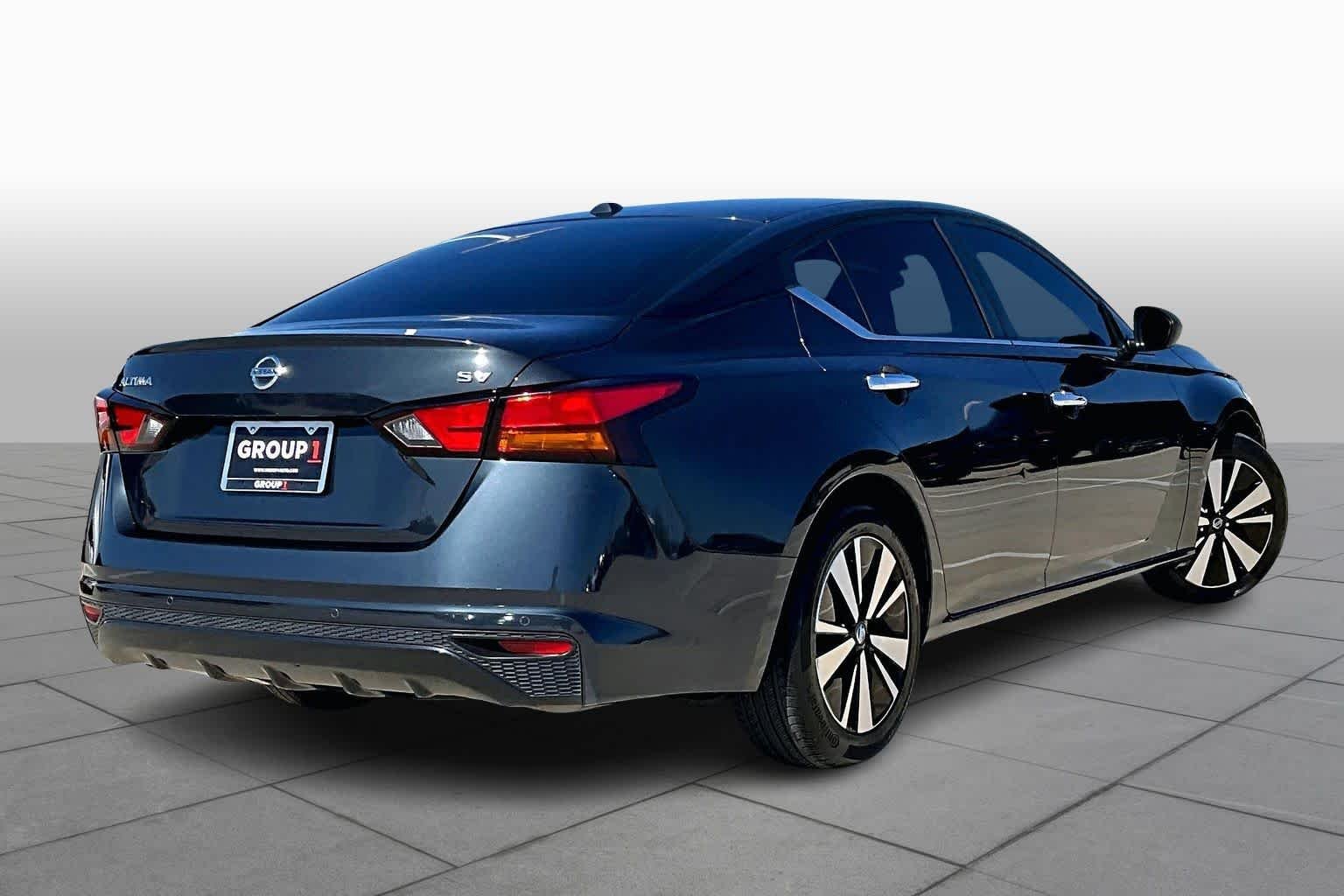 Certified Used 2022 Storm Blue Metallic Nissan 2.5 SV image 12