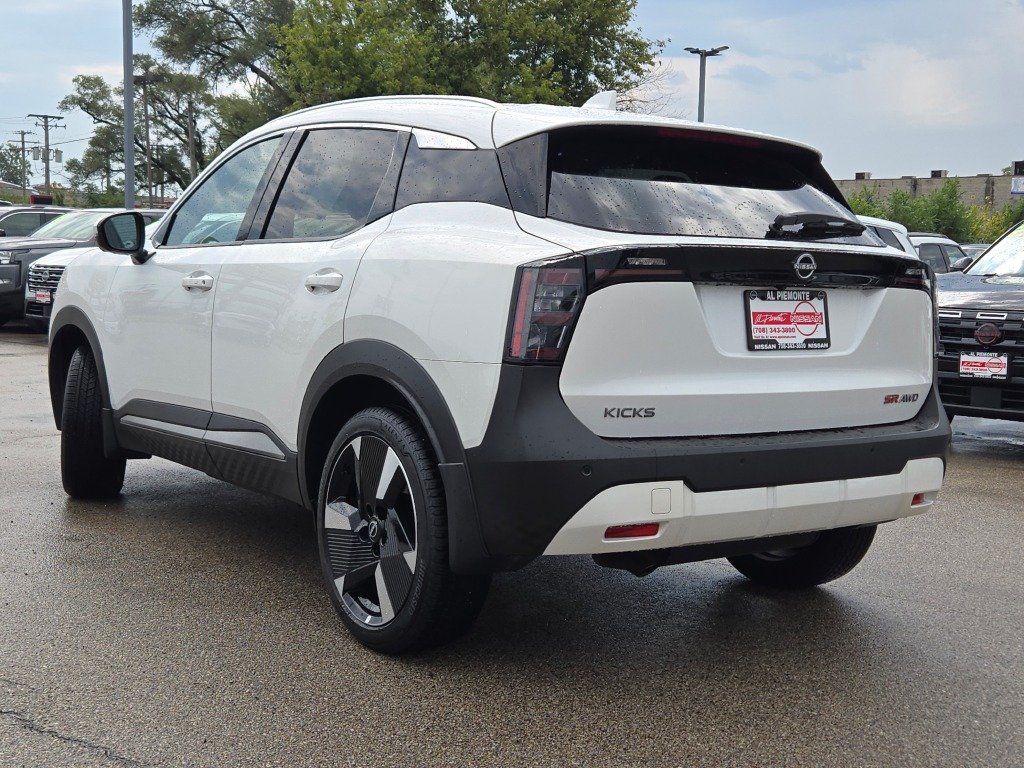 Certified Used 2025 White Nissan SR image 13