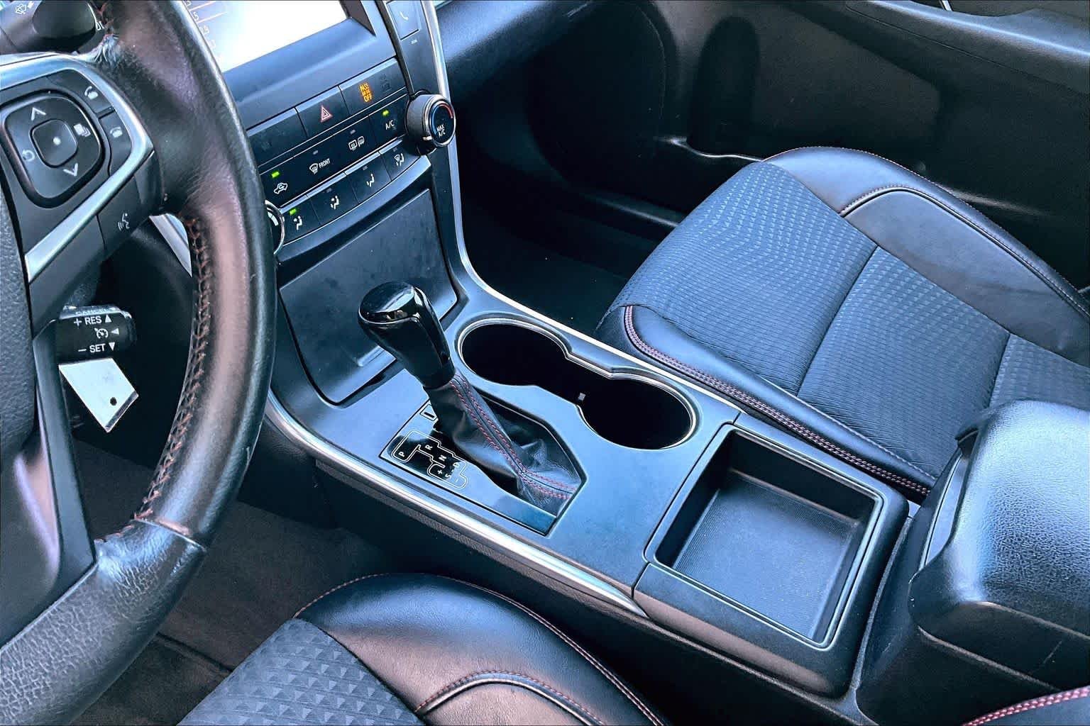 Used 2015 Predawn Gray Mica Toyota SE image 17