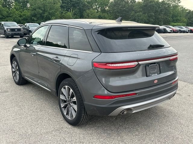 Used 2022 Gray Lincoln Reserve image 4