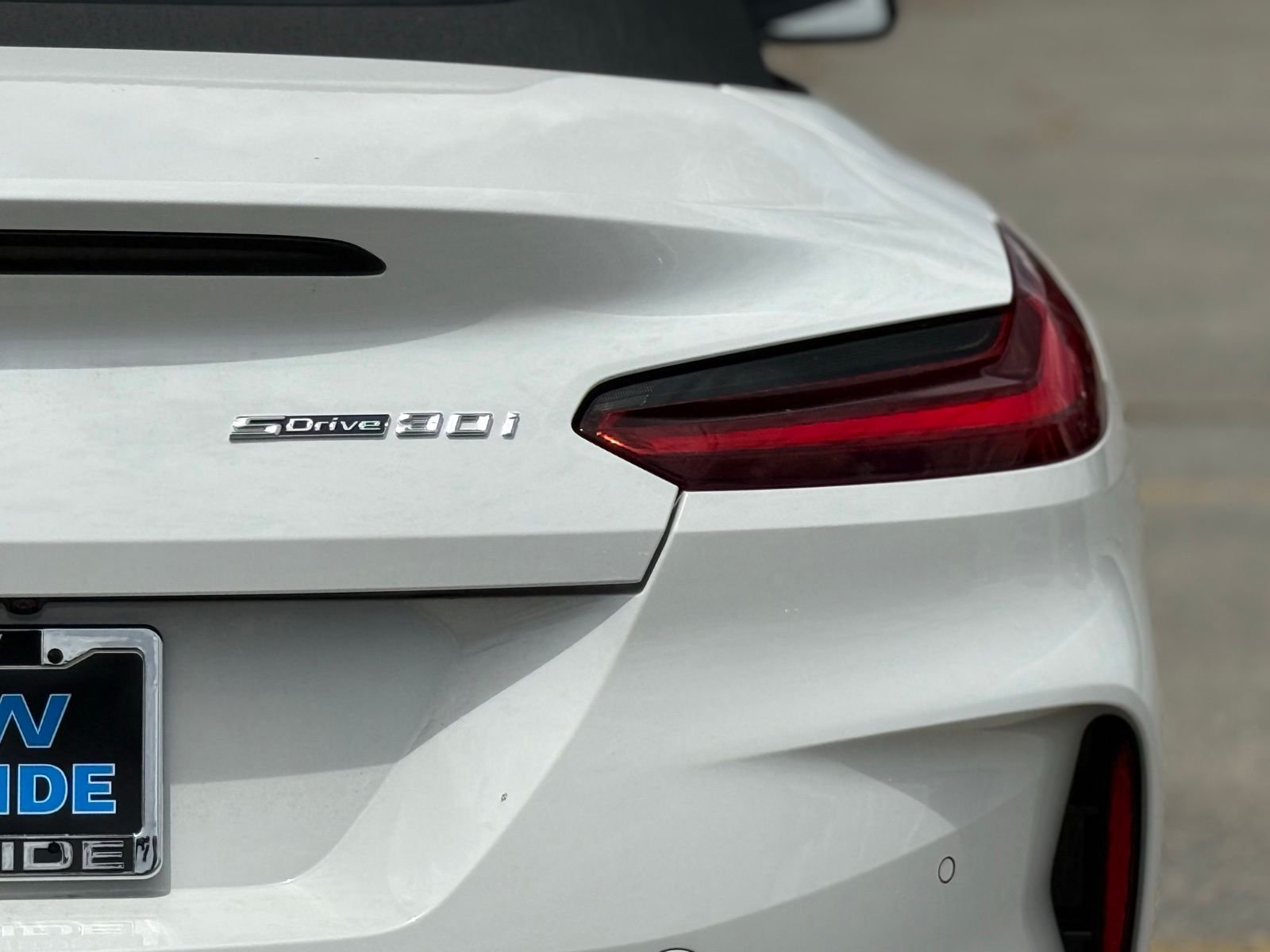 New 2026 Alpine White BMW sDrive30i image 14