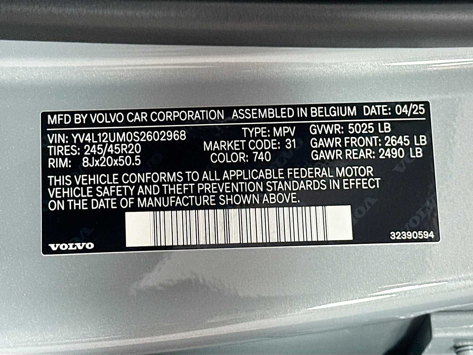 Certified Used 2025 Vapour Grey Volvo Ultra image 30