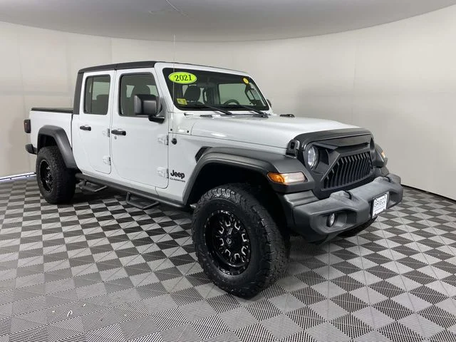 2021 Jeep Gladiator Sport's photo