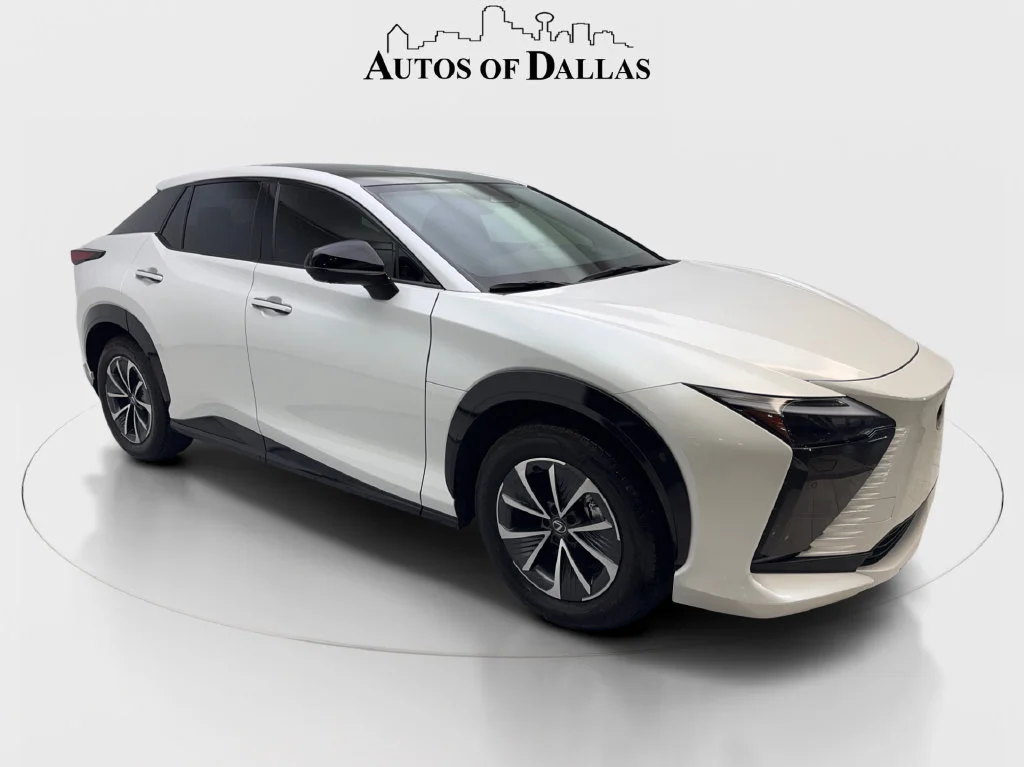 Used 2024 White Lexus 300e Premium image 5