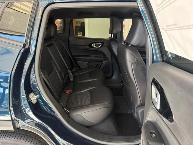2026 Jeep Compass Latitude Altitude - Photo 13
