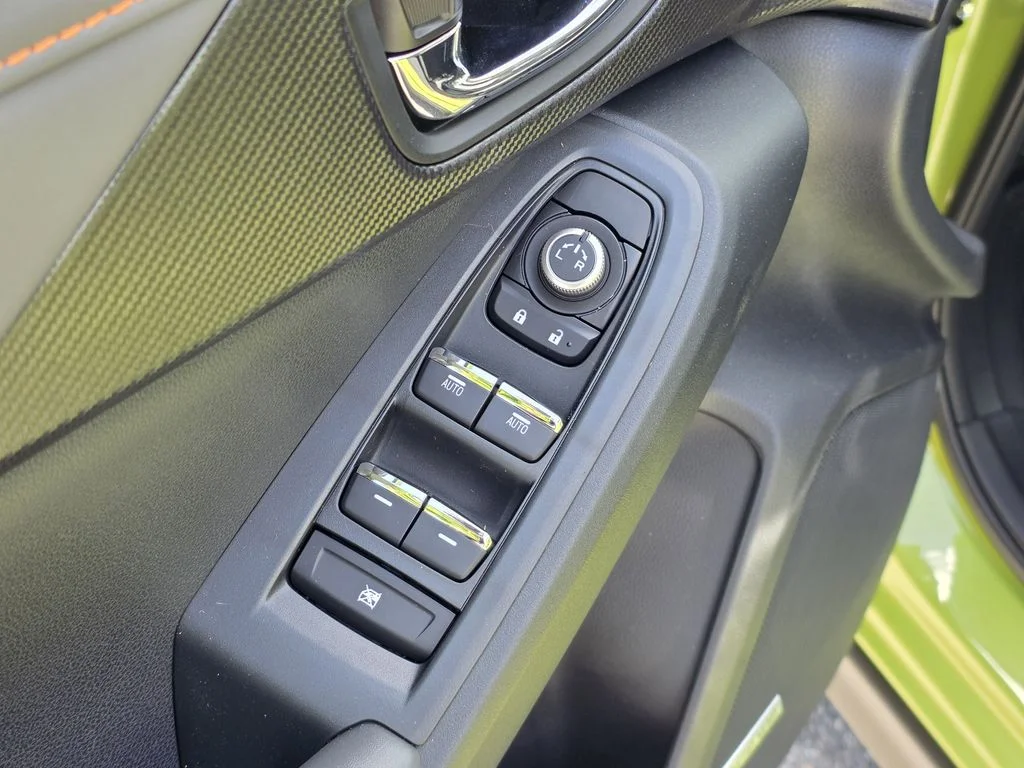 New 2026 CITRON YELLOW PEARL Subaru Limited Hybrid image 17