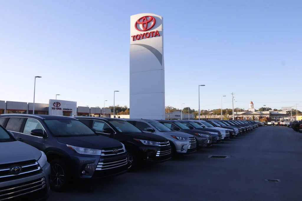 Used 2023 White Toyota Limited image 13