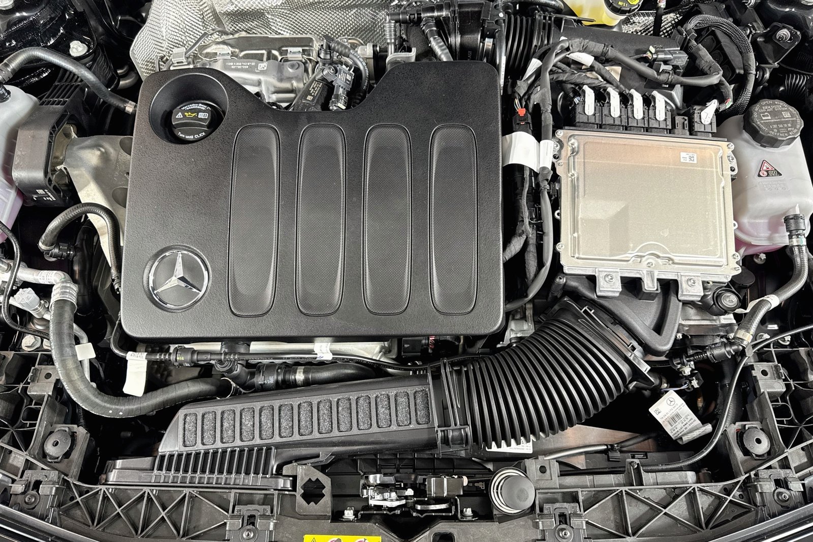 New 2027 Night Black Mercedes-Benz CLA 220 Hybrid image 27