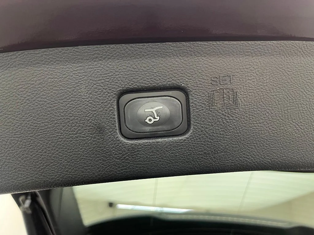 Used 2023 Red Ford SEL image 11
