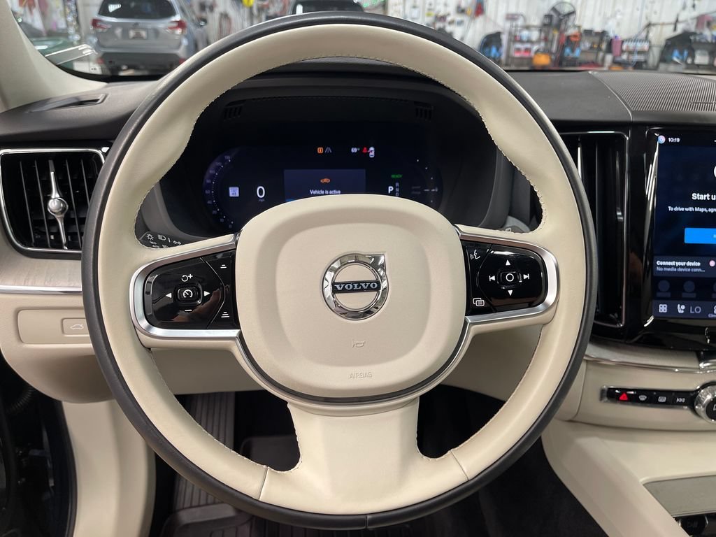 Used 2025 Blue Volvo Plus image 20
