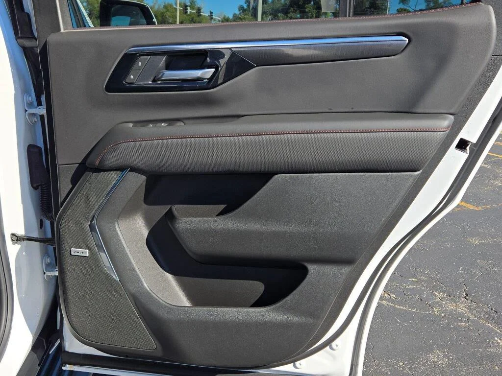 2026 Chevrolet Tahoe RST - Photo 9