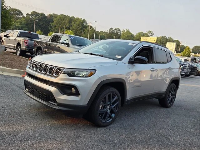 New 2026 Silver Zynith Metallic Clear-Coat Exterior Paint Jeep  image 3