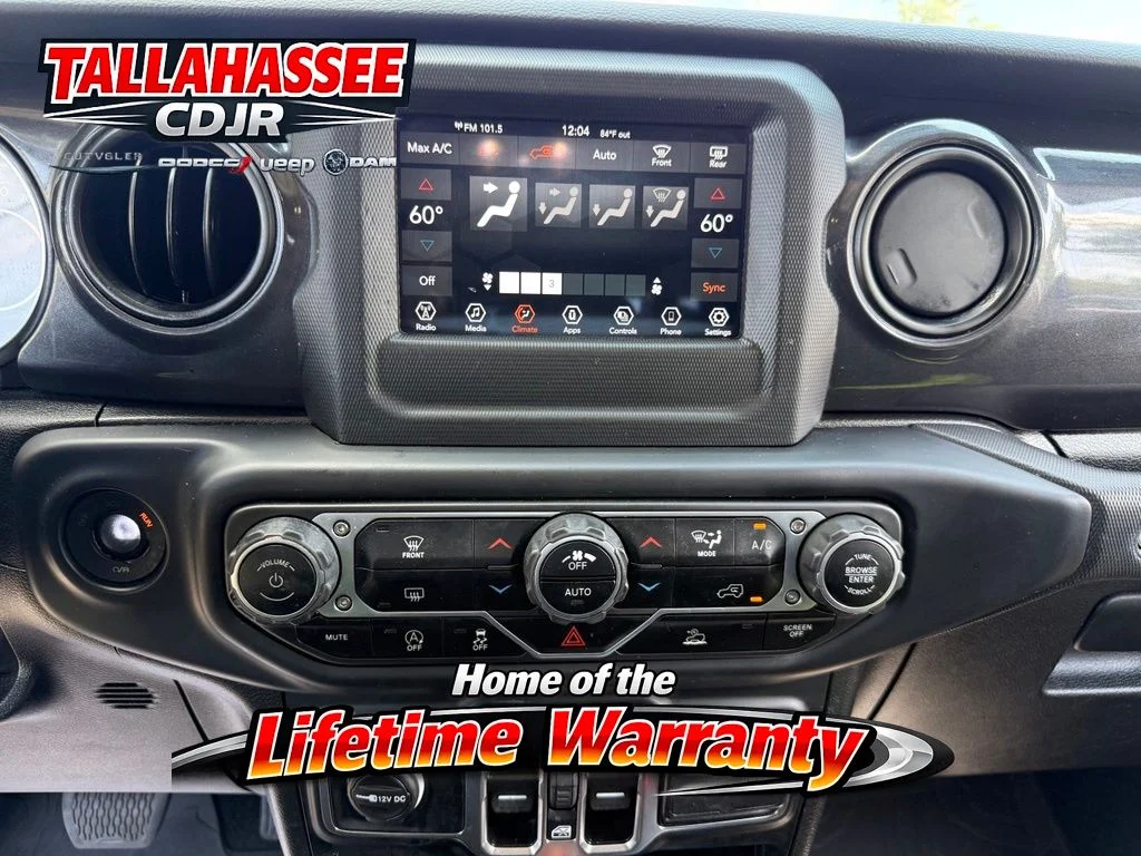 Used 2022 Green Clearcoat Jeep Sport image 22