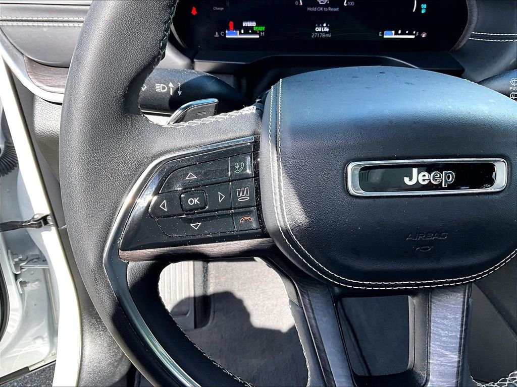Used 2022 White Jeep Overland 4xe image 23