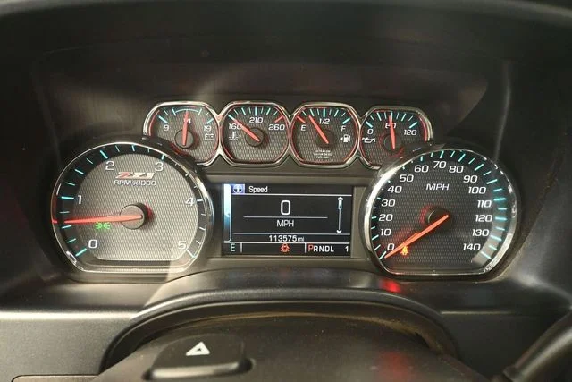 Used 2019 Silver Chevrolet LT image 30