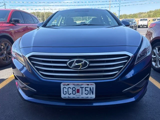 Used 2016 Hyundai Sonata SE with VIN 5NPE24AF0GH349697 for sale in Republic, MO