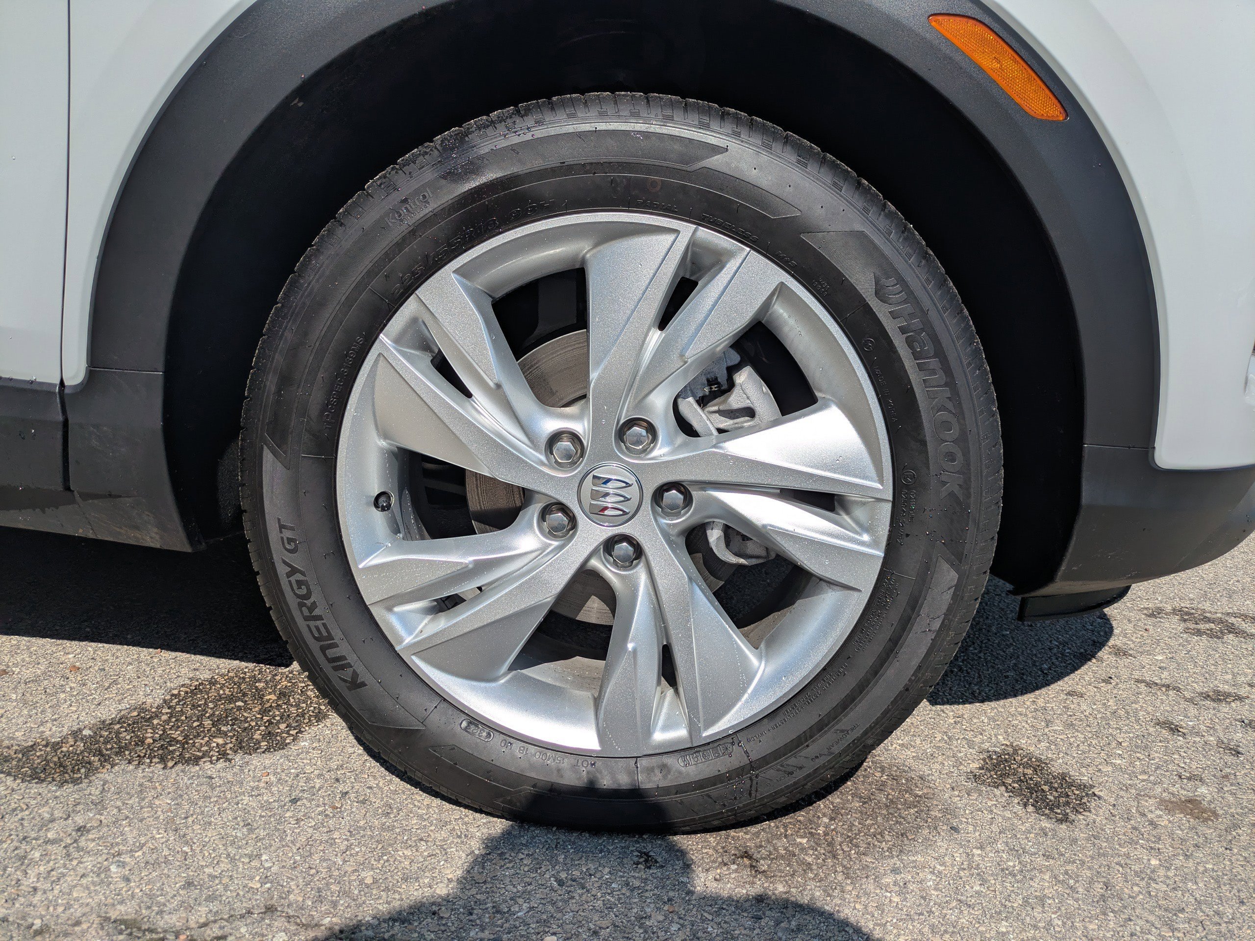 Used 2024 Summit White Buick Preferred image 11
