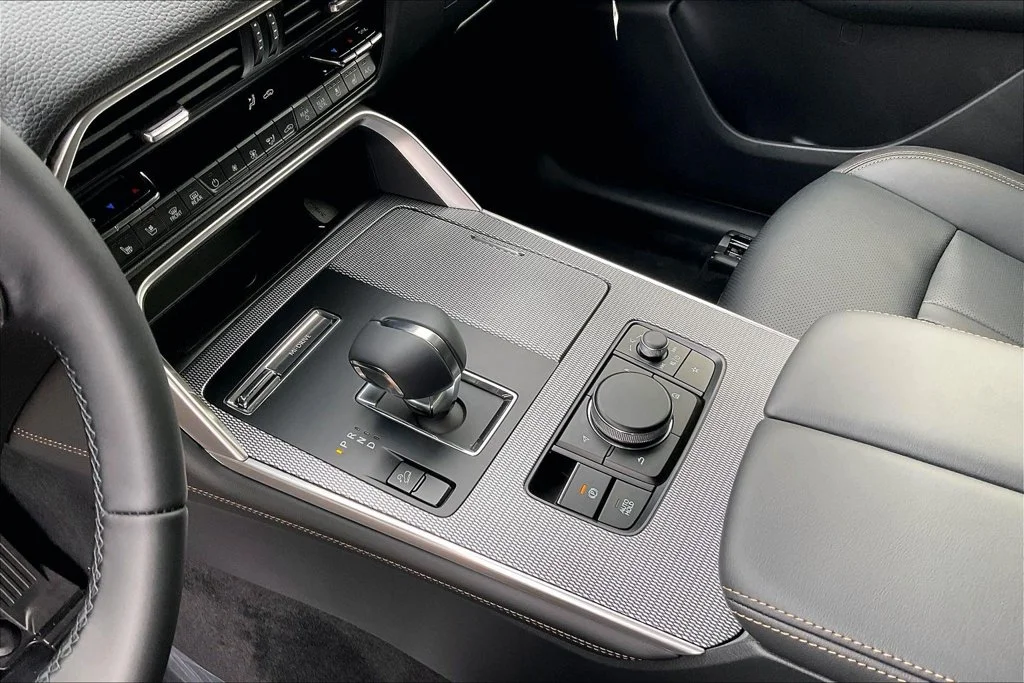 2026 Mazda CX-70 Preferred Package - Photo 7
