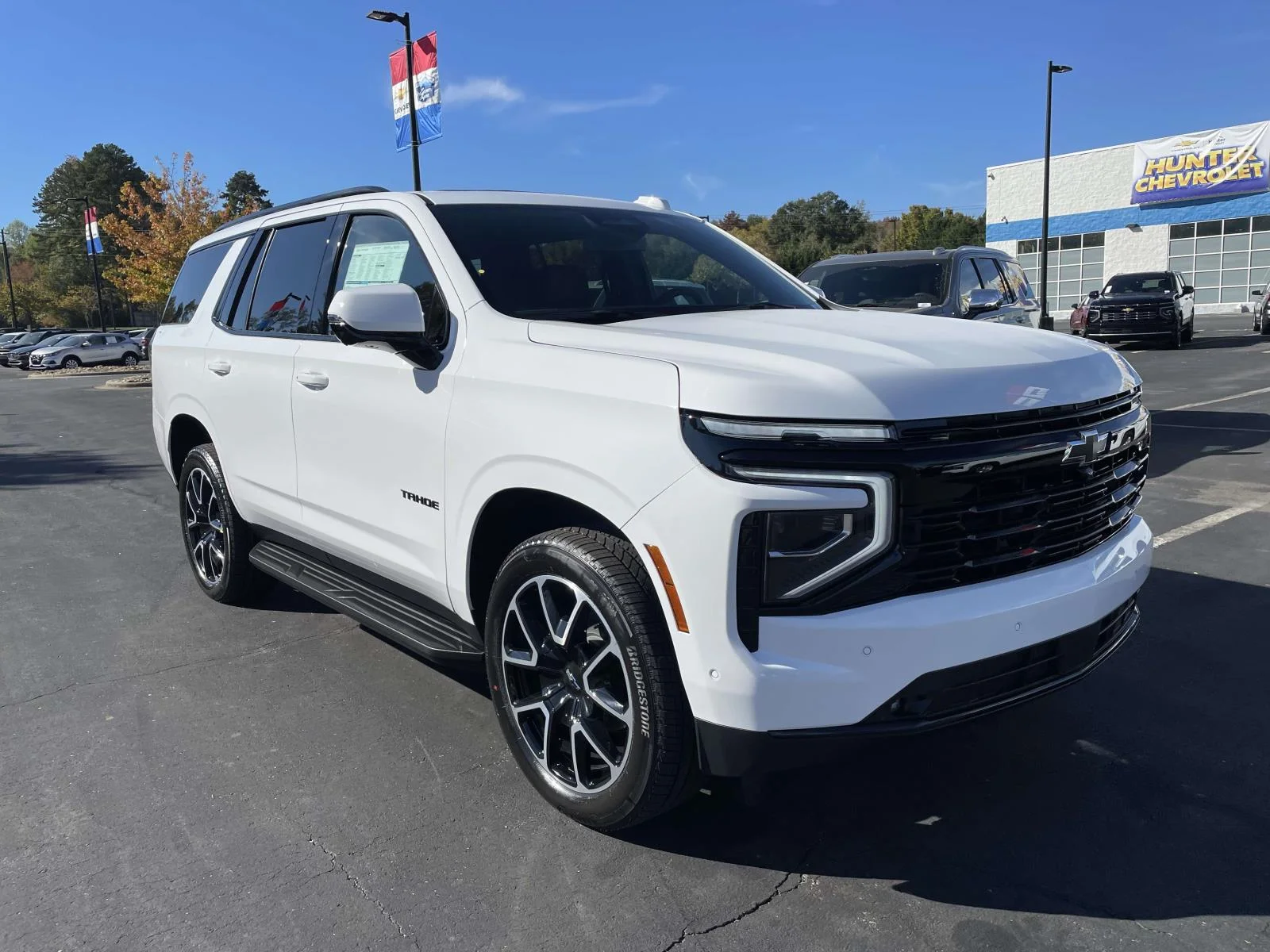 New 2027 Summit White Chevrolet RST image 1