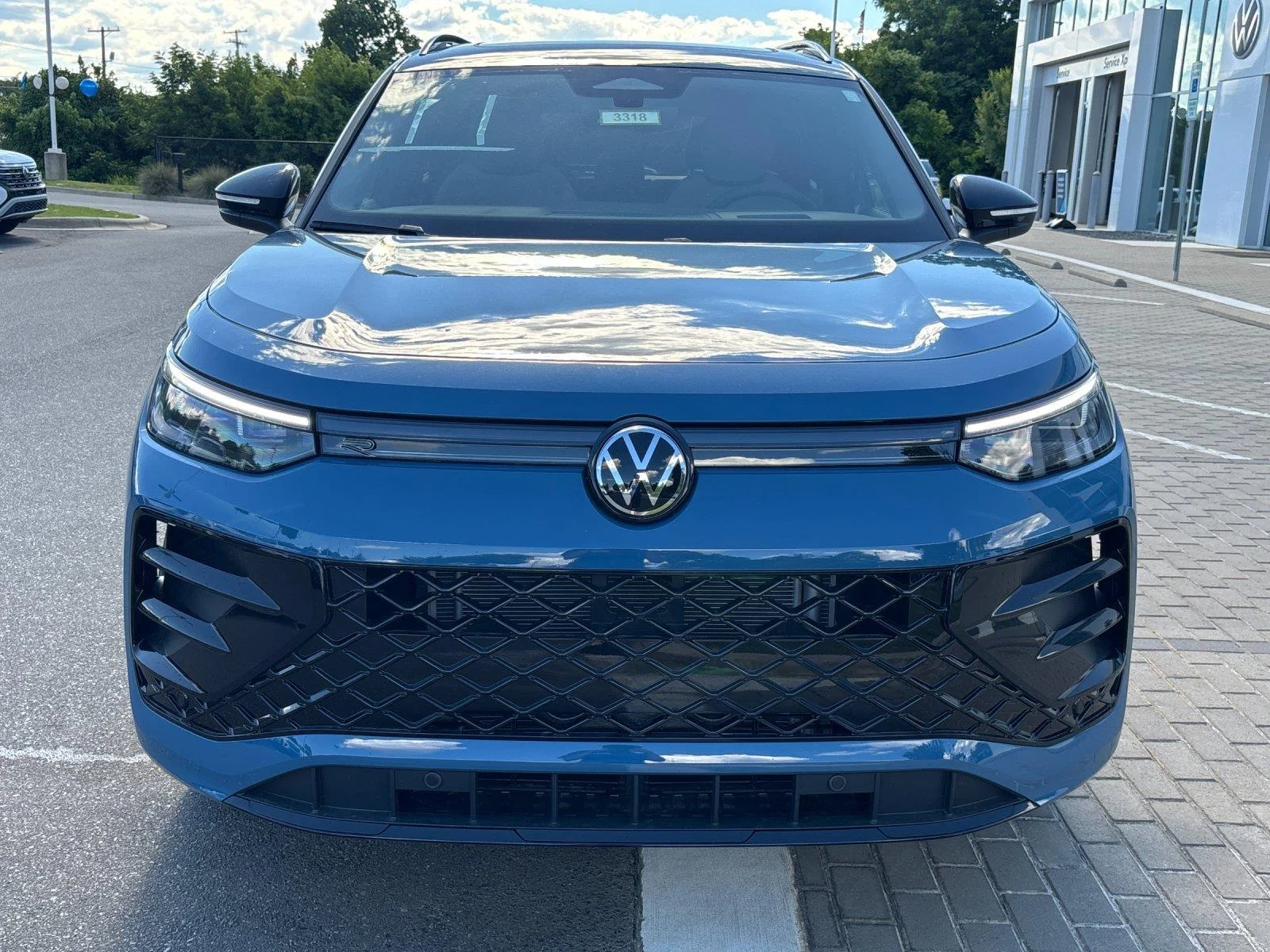 New 2026 monterey blue with deep black roof Volkswagen SE R-Line Black image 8