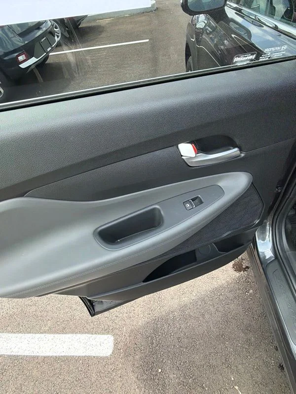 Used 2023 Gray Hyundai SEL image 17