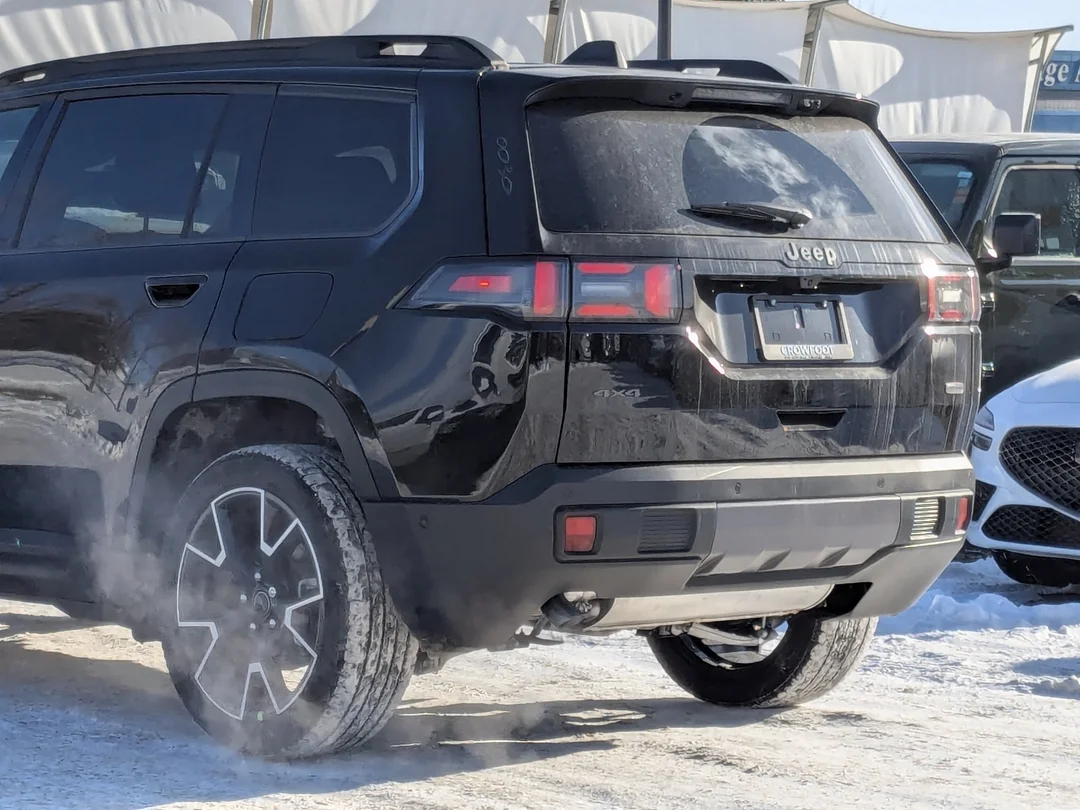 New 2026 Black Jeep Overland - - 4x4 - Surround View - Ventilated Seats - Remote Start & More! image 13