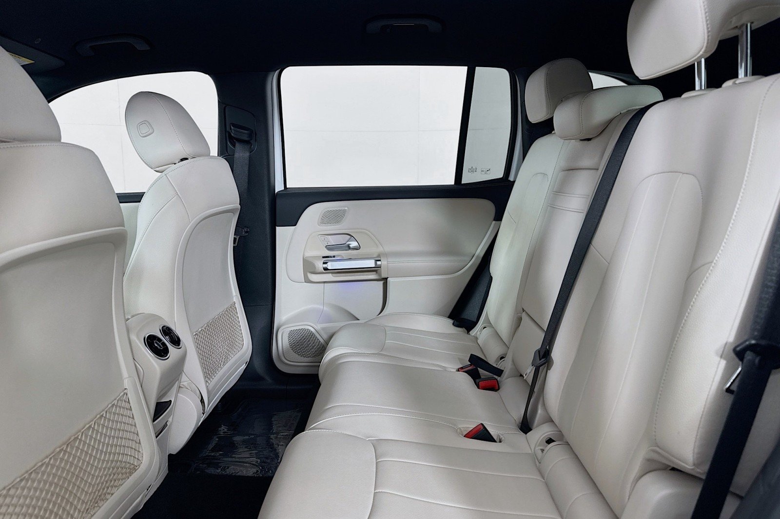 Certified Used 2024 Polar White Mercedes-Benz 250+ image 8