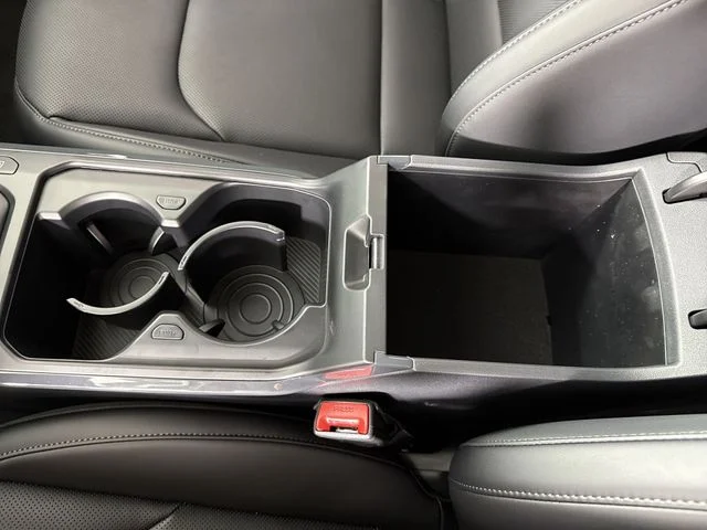 New 2026 Snow White Pearl Kia EX image 20