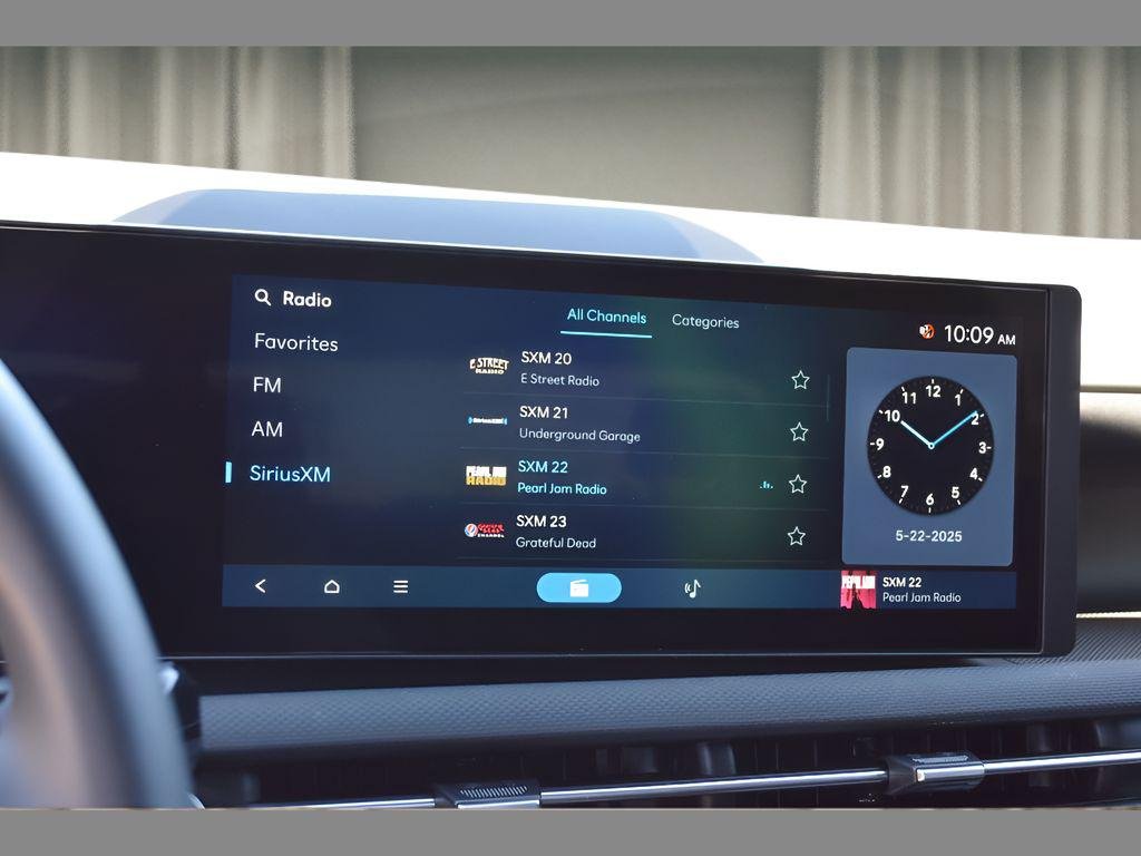 2025 Hyundai Santa Cruz SE - Photo 23