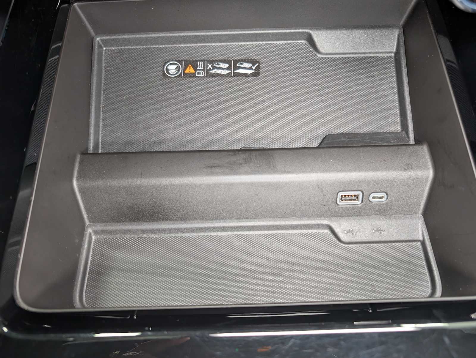 2025 Chevrolet Tahoe Z71 - Photo 32