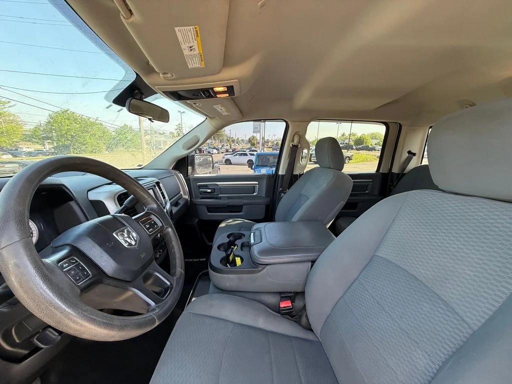 Used 2018 White Ram SLT image 14