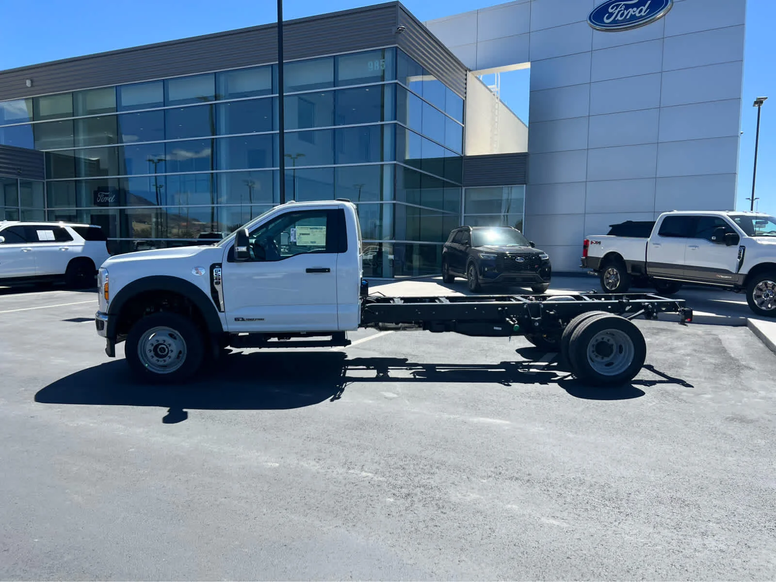 New 2026 Oxford White Ford F-550® XL image 17
