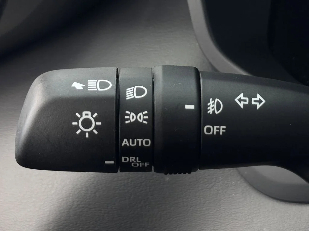 Used 2025  Toyota Limited image 23