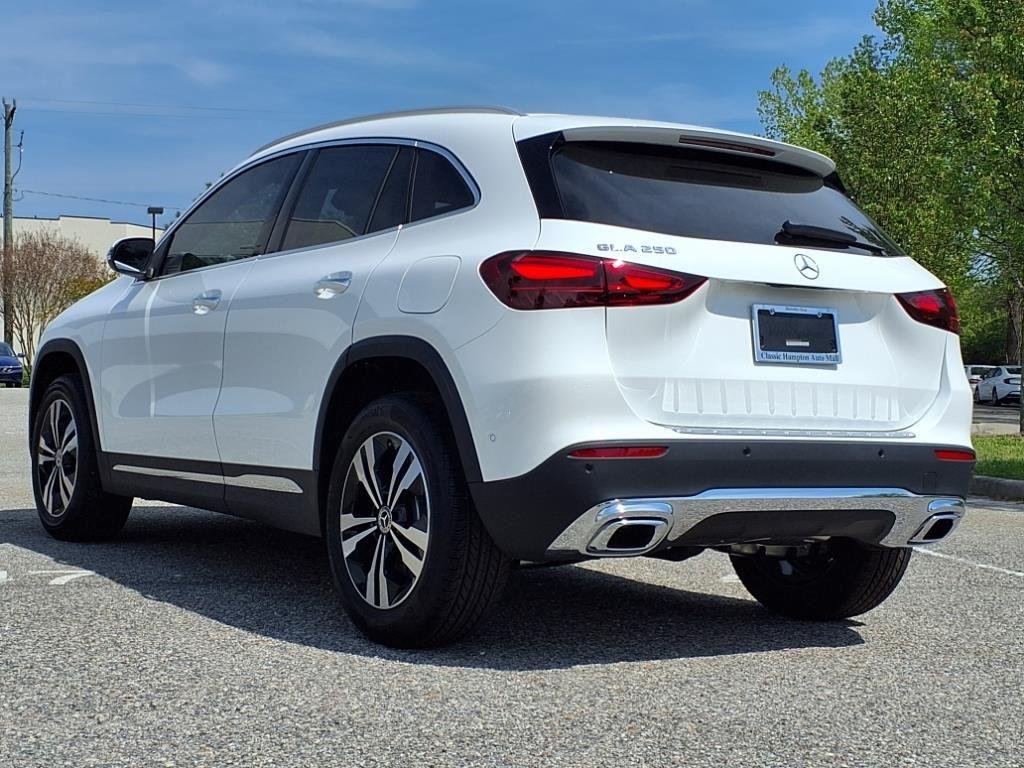 Used 2025 Polar White Mercedes-Benz GLA 250 image 6
