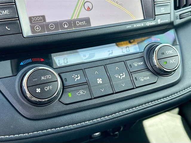 Used 2018 Gray Toyota XLE image 16